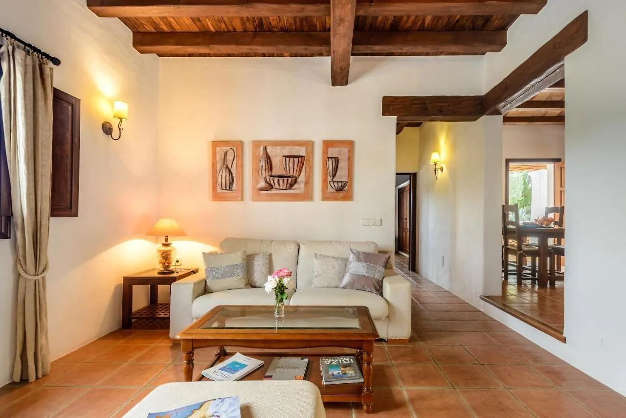 Villa Can Curreu Sant Carles de Peralta