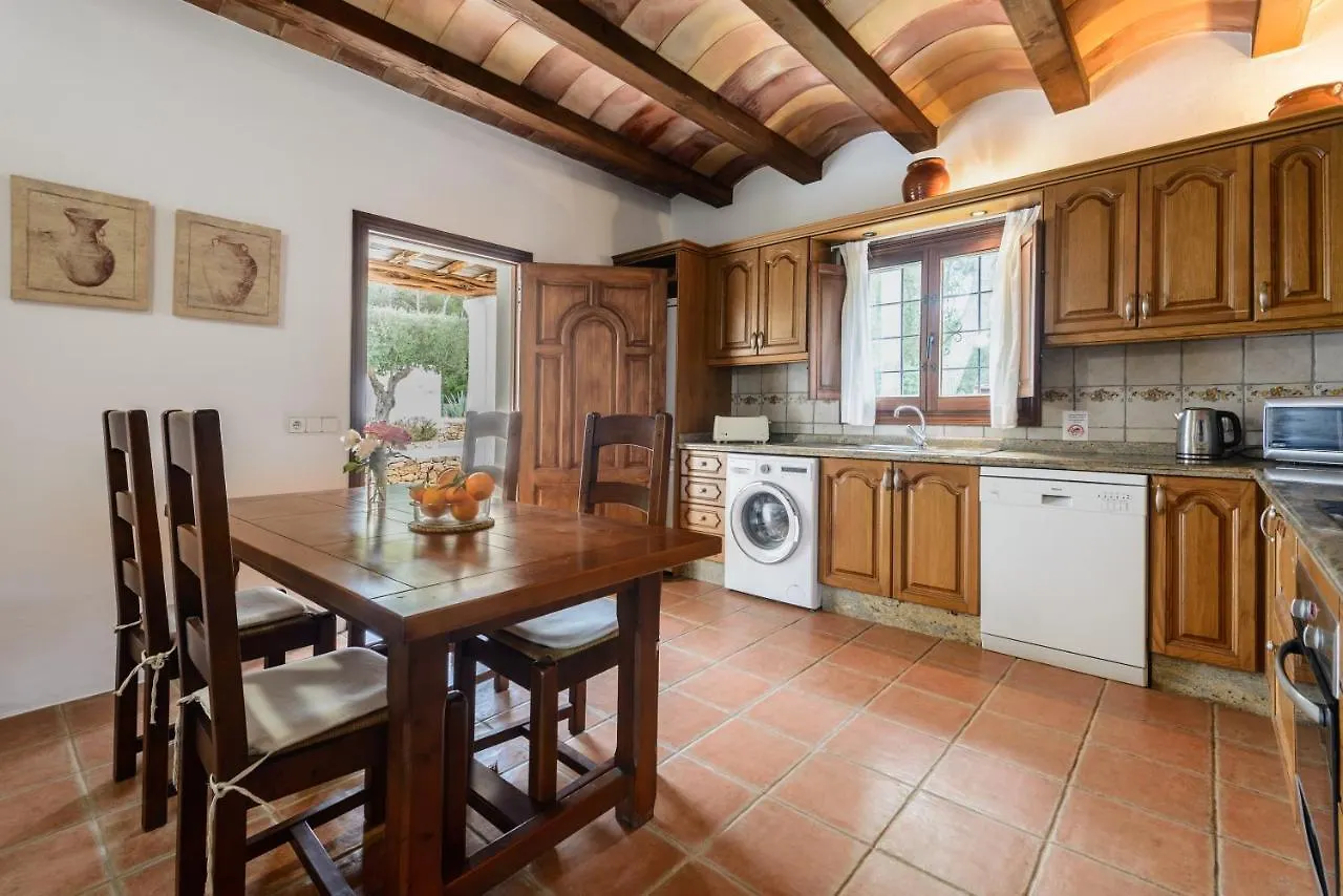 Villa Can Curreu Sant Carles de Peralta