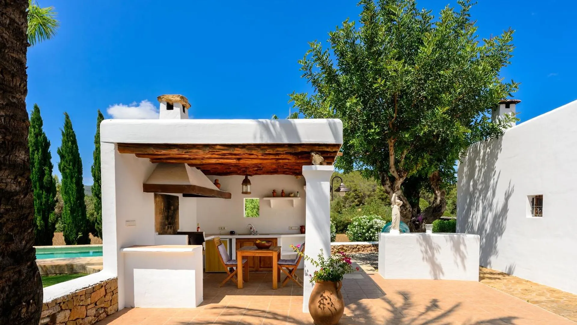 Villa Can Curreu Sant Carles de Peralta İspanya