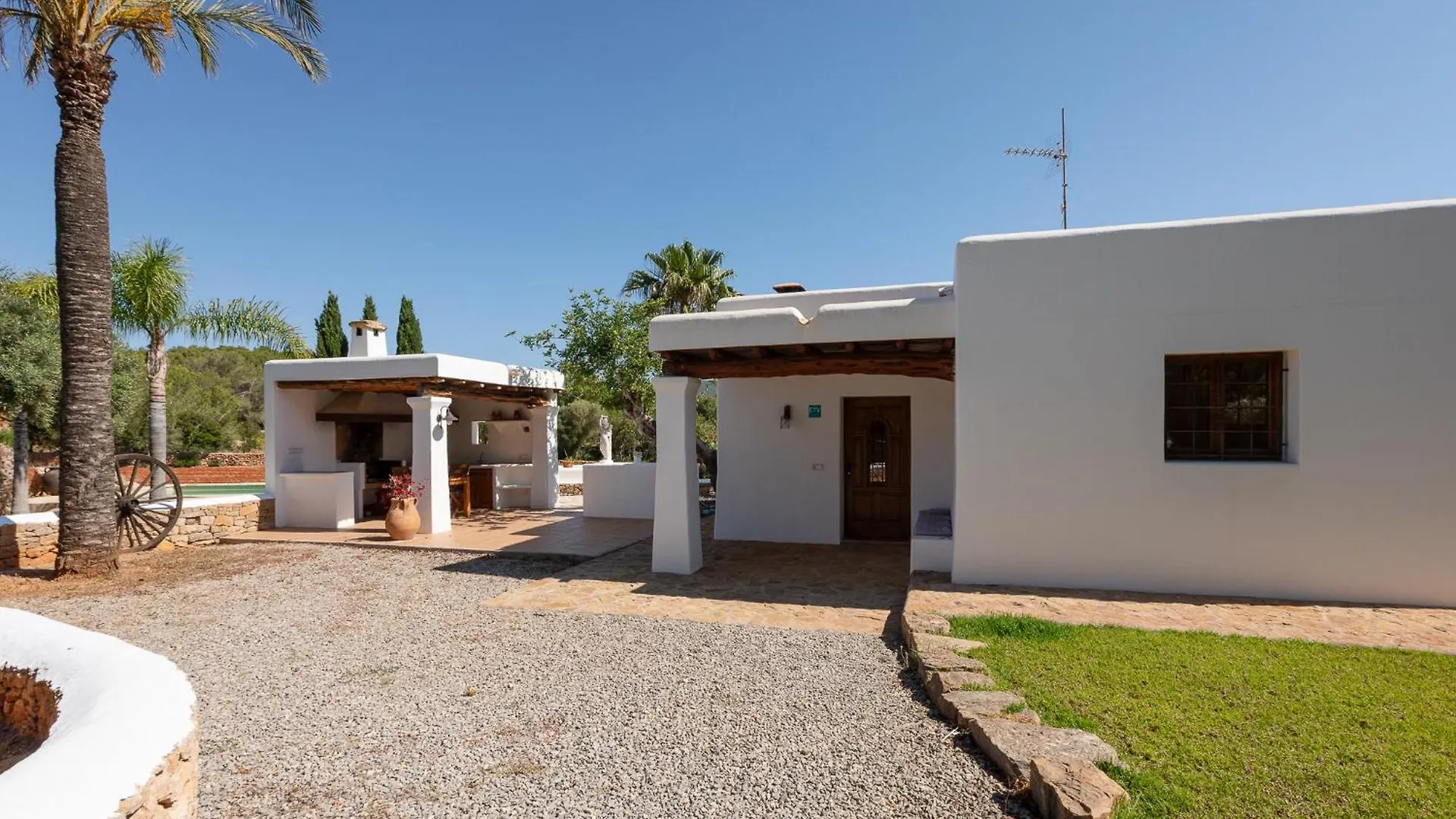 Villa Can Curreu Sant Carles de Peralta 0*,